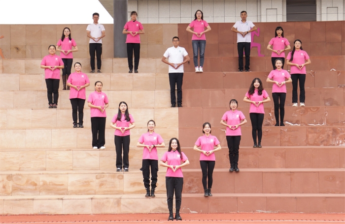 4 高2021级教师团队 4 高2021级教师团队