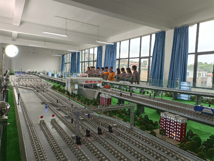 铁路实训室授课