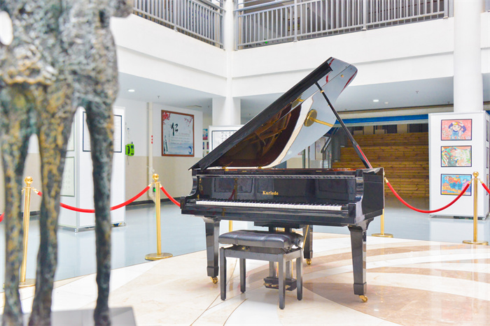 中学楼演奏大厅 中学楼演奏大厅