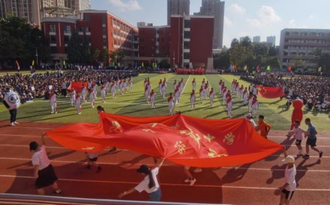 九十五年办学底蕴  大观河畔老牌名校