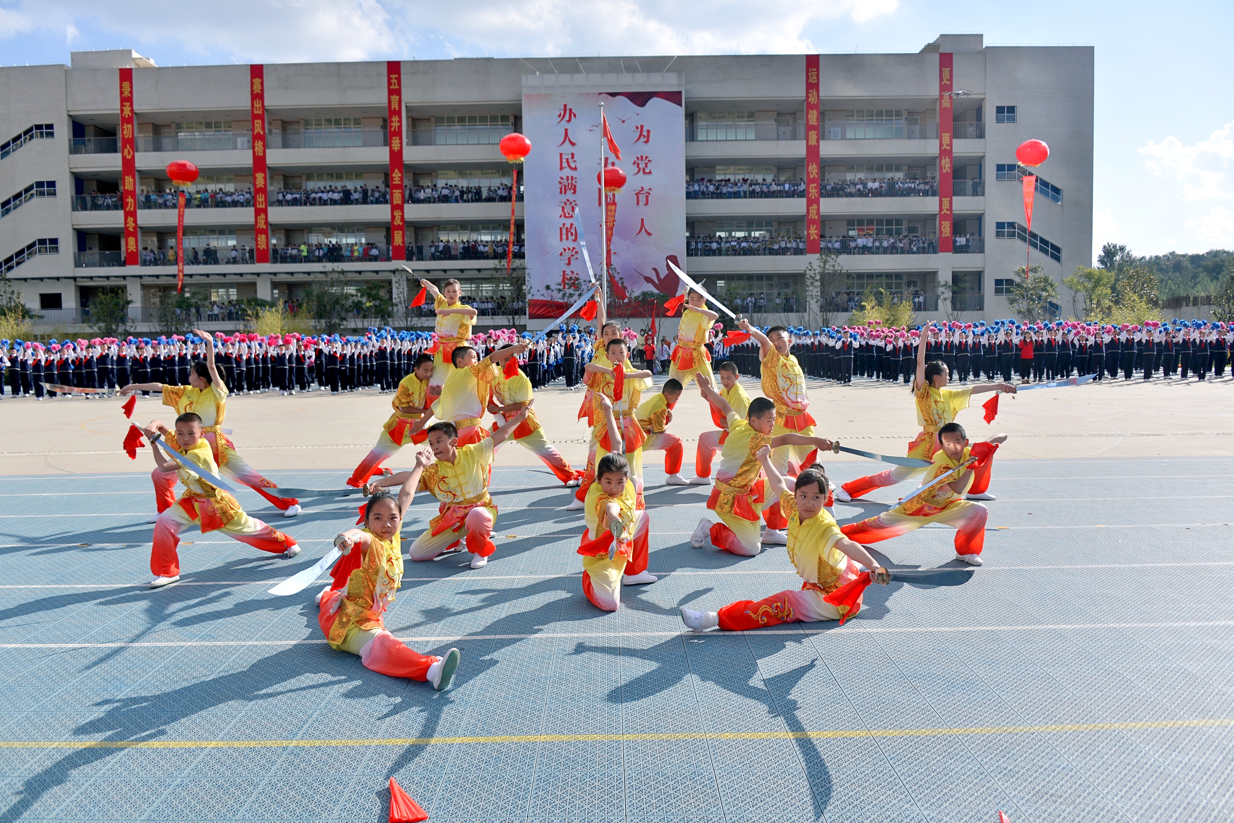 昆明市盘龙区师大实验昆明湖中学