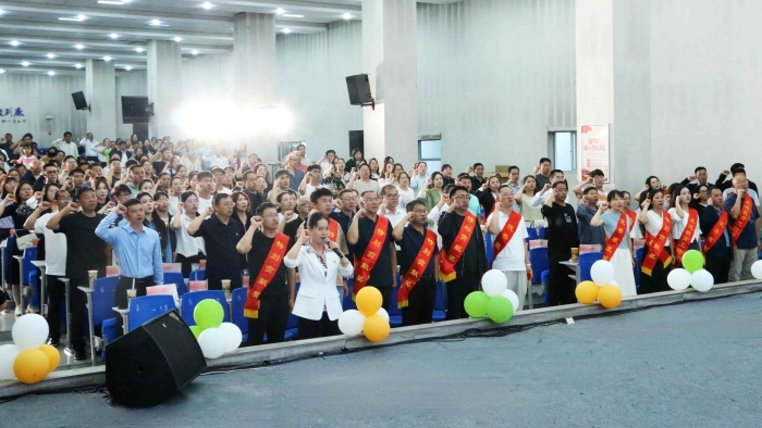 【二选一！！】教师横图请二选一，谢谢！ (2)