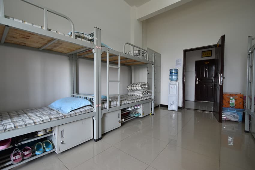 昆明市官渡区空港实验学校（原昆明市第三中学空港实验学校）