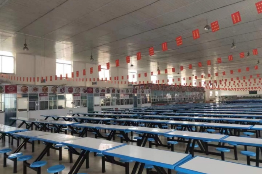 服务至上重视诚信，安全保障促进发展