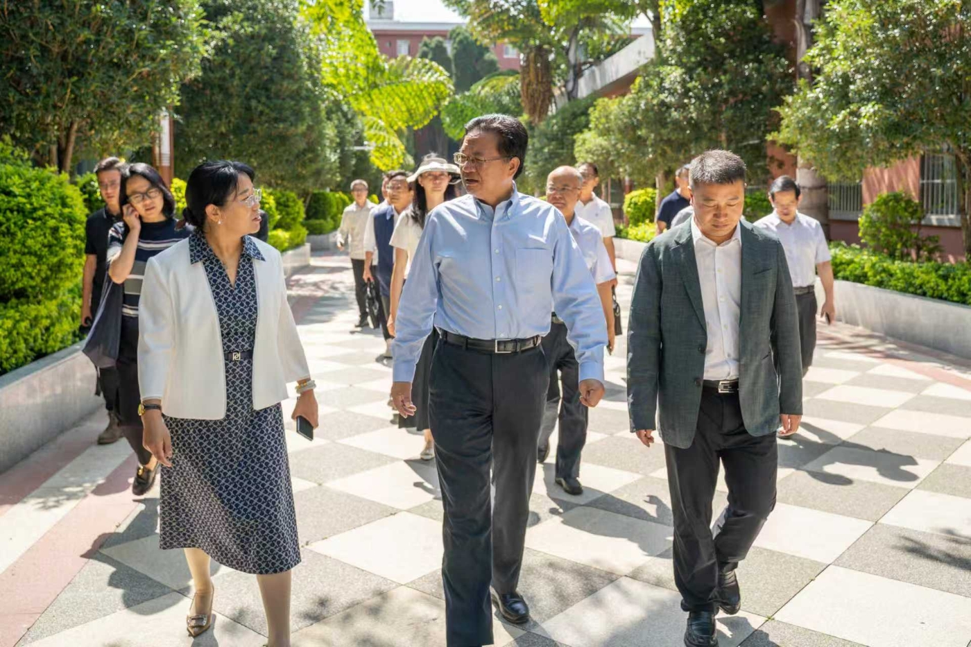 41dbf544113d6c38a76c4a268aa7ed83