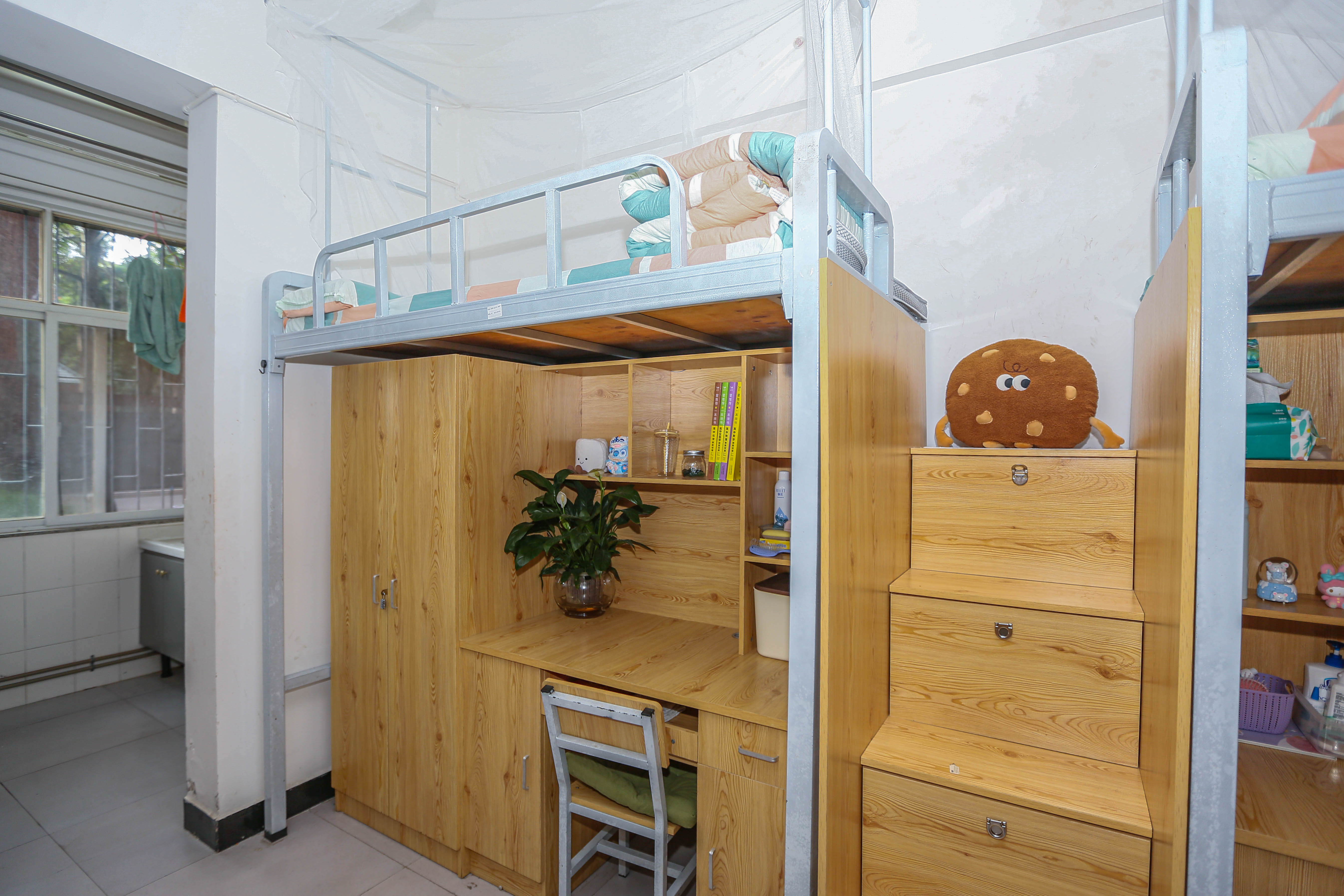 云南民大附中西山分校